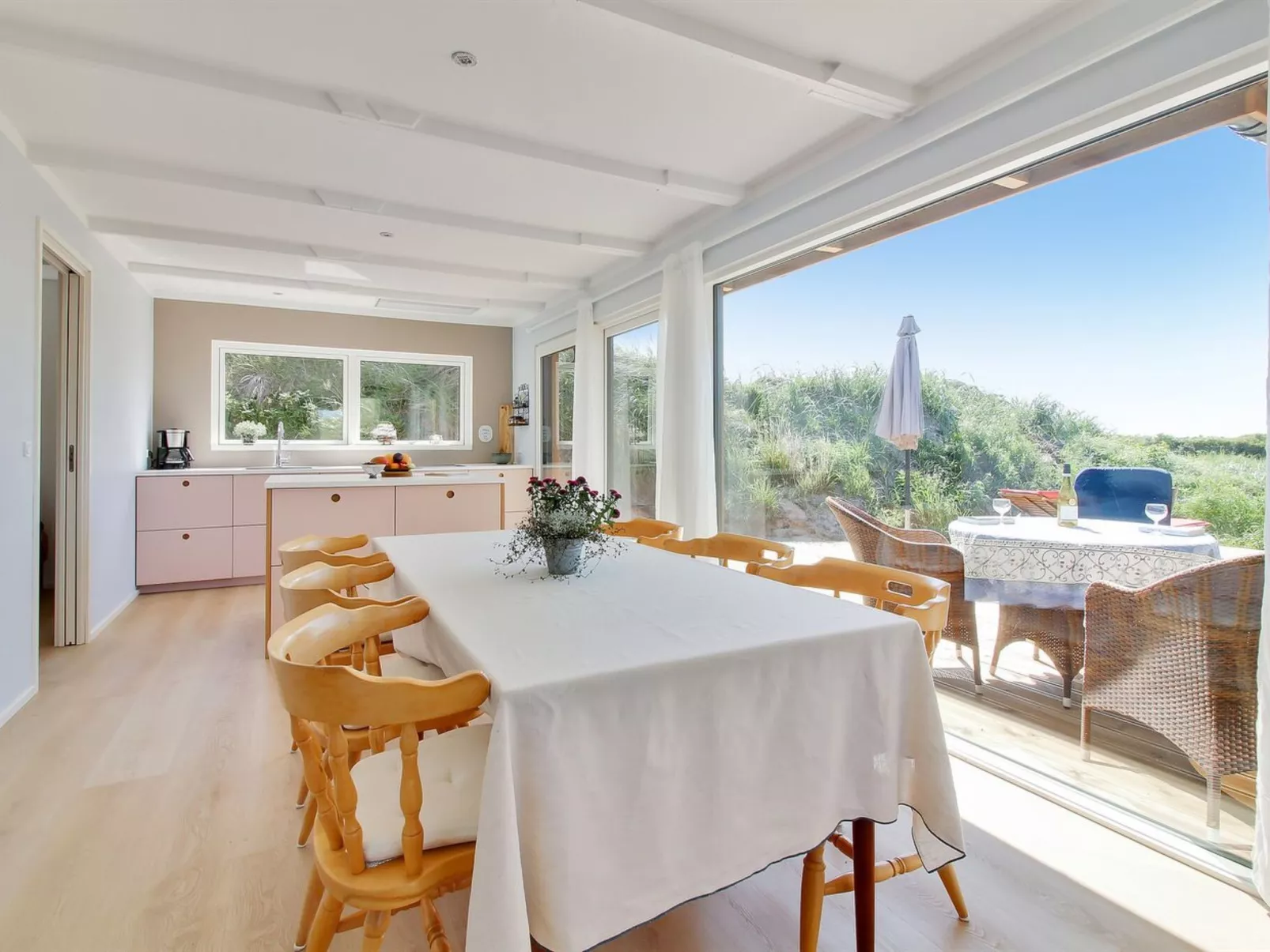 "Hoat" - 300m from the sea-Binnen