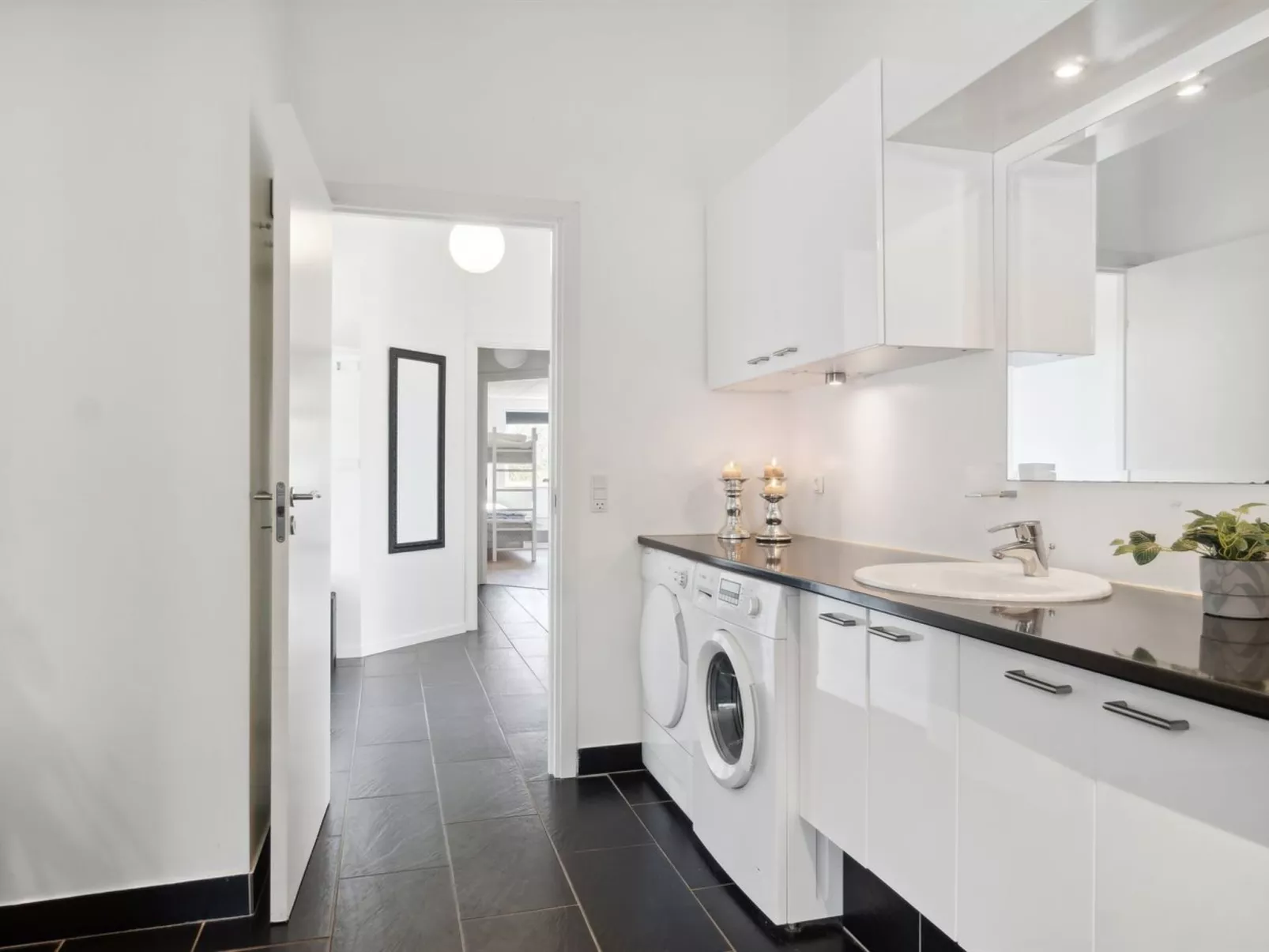 "Josina" - 675m from the sea-Binnen