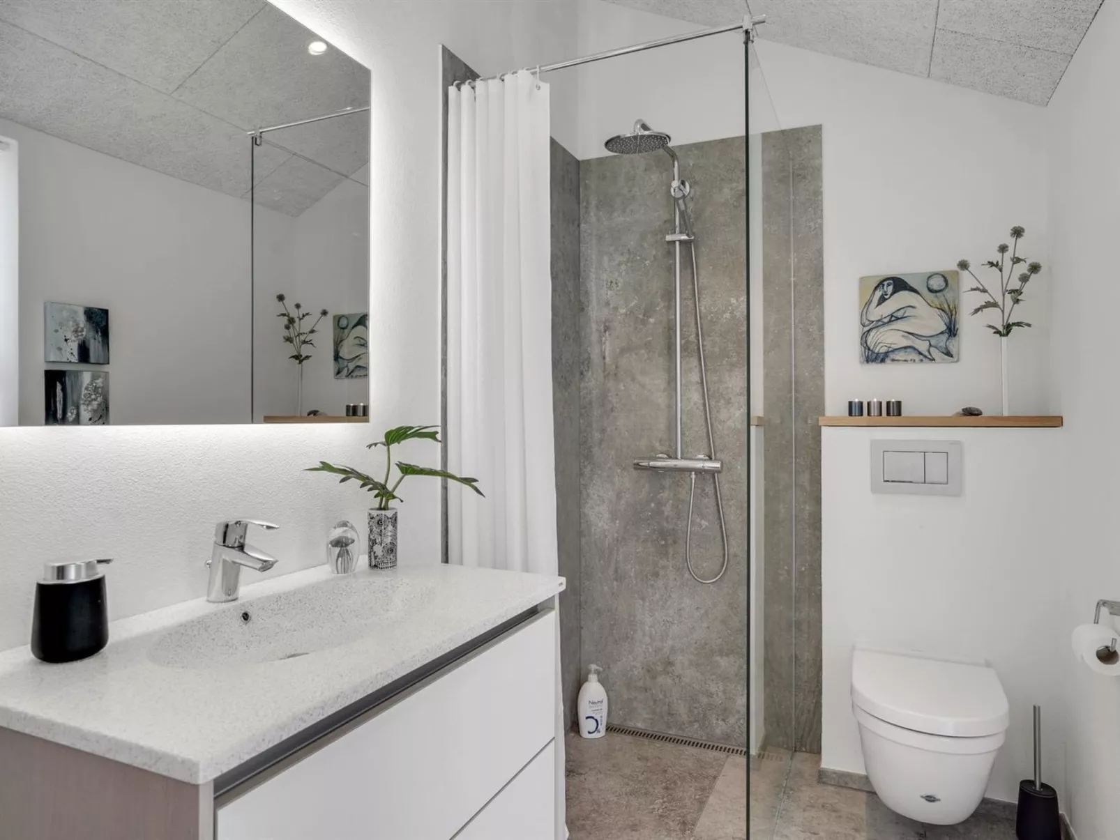 "Aaran" - 700m from the sea-Binnen