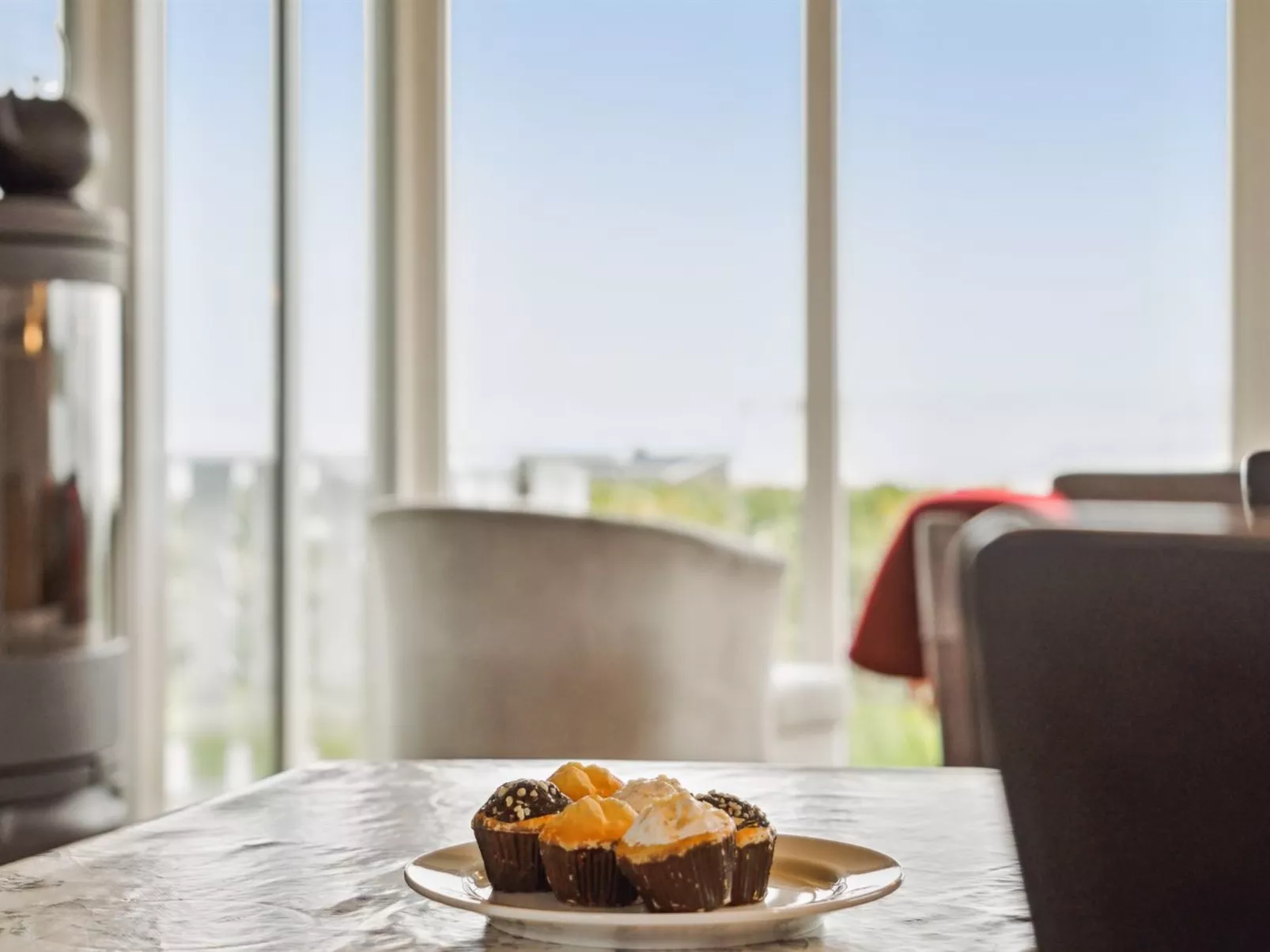 "Ormar" - 100m to the fjord-Binnen