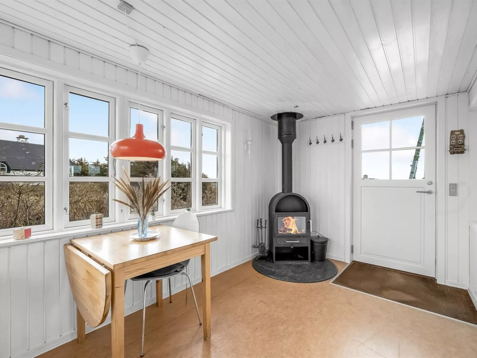 "Venla" -  from the sea-Binnen