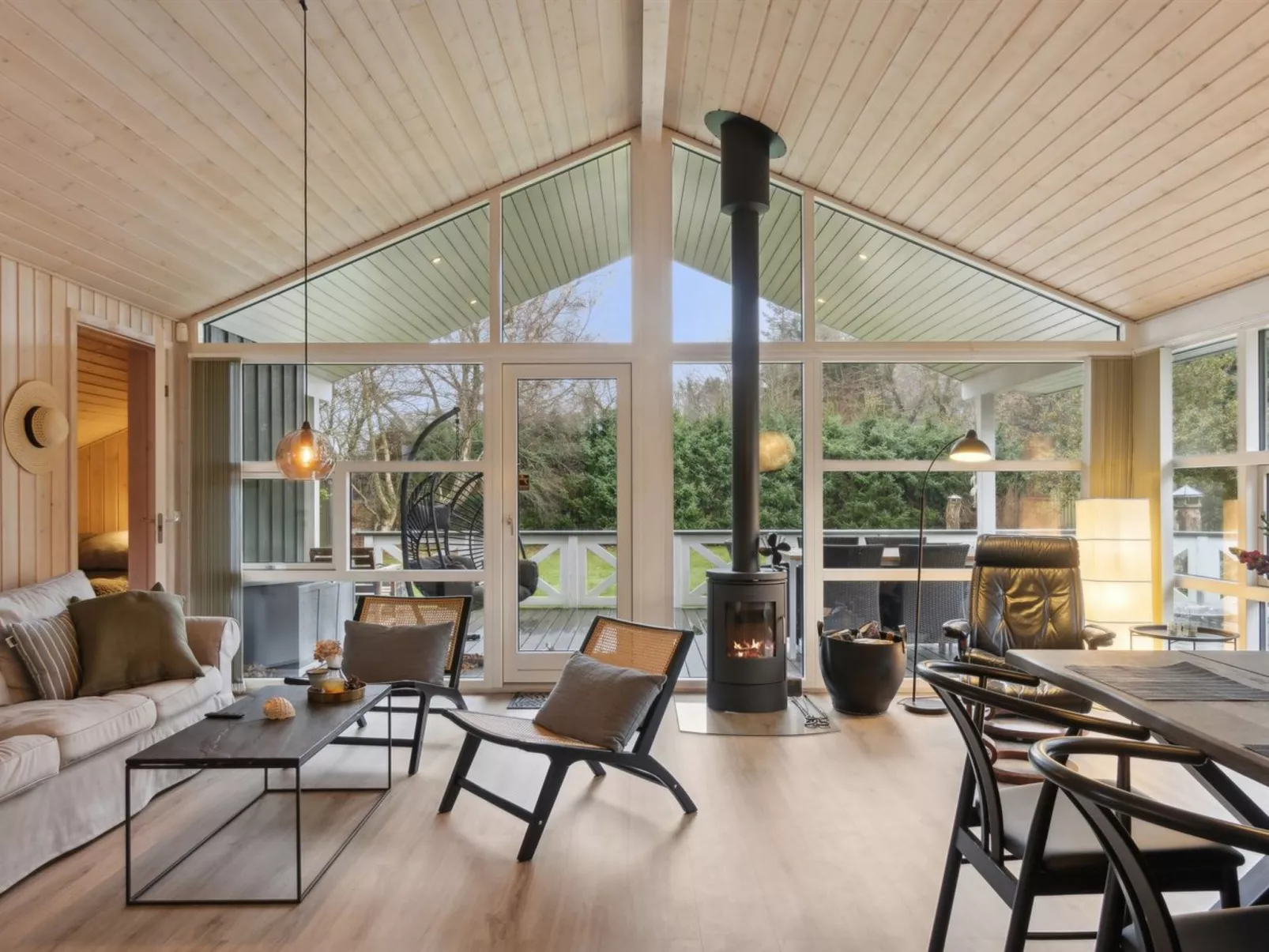 "Ananda" - 900m from the sea-Binnen