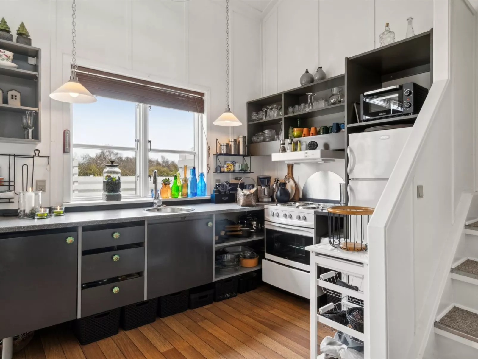 "Monja" - 50m from the sea-Binnen