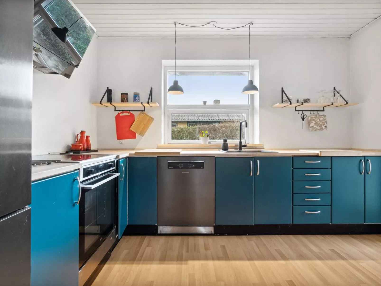 "Yrjö" - 1km from the sea-Binnen