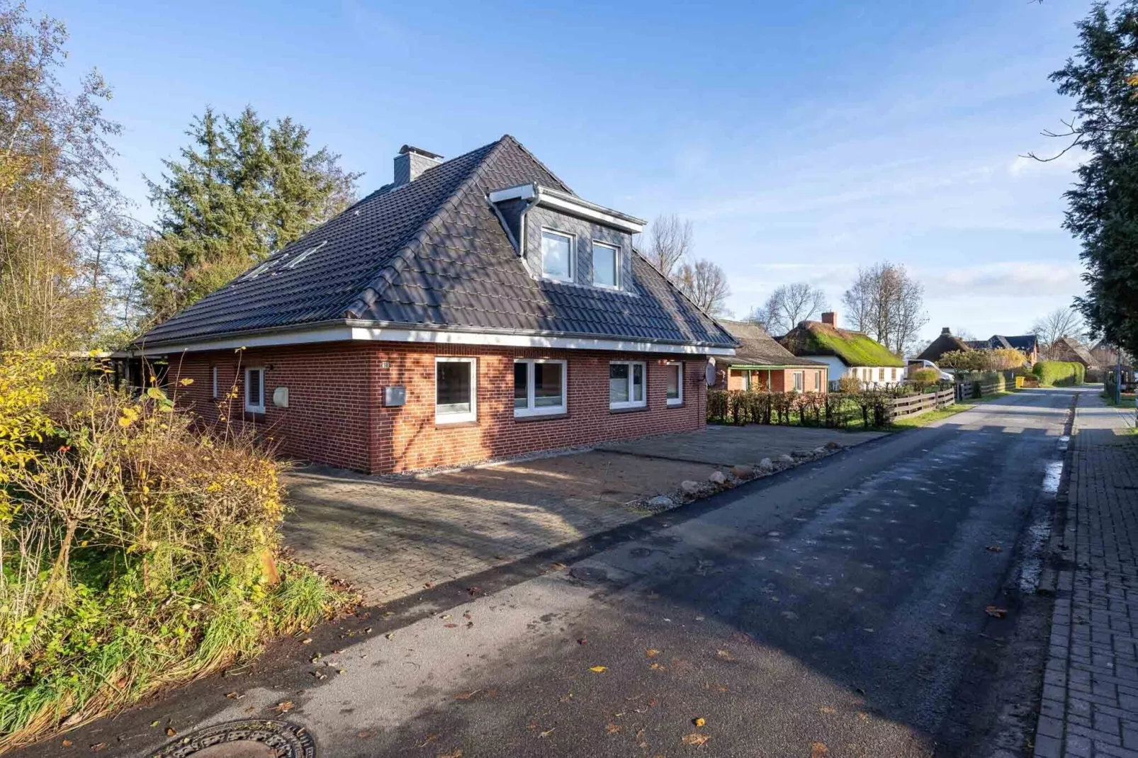 DHH June-Image-tags.