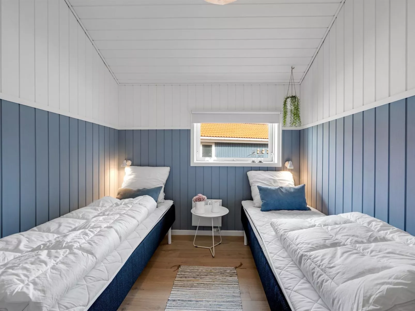 "Ingelis" - 150m to the fjord-Binnen