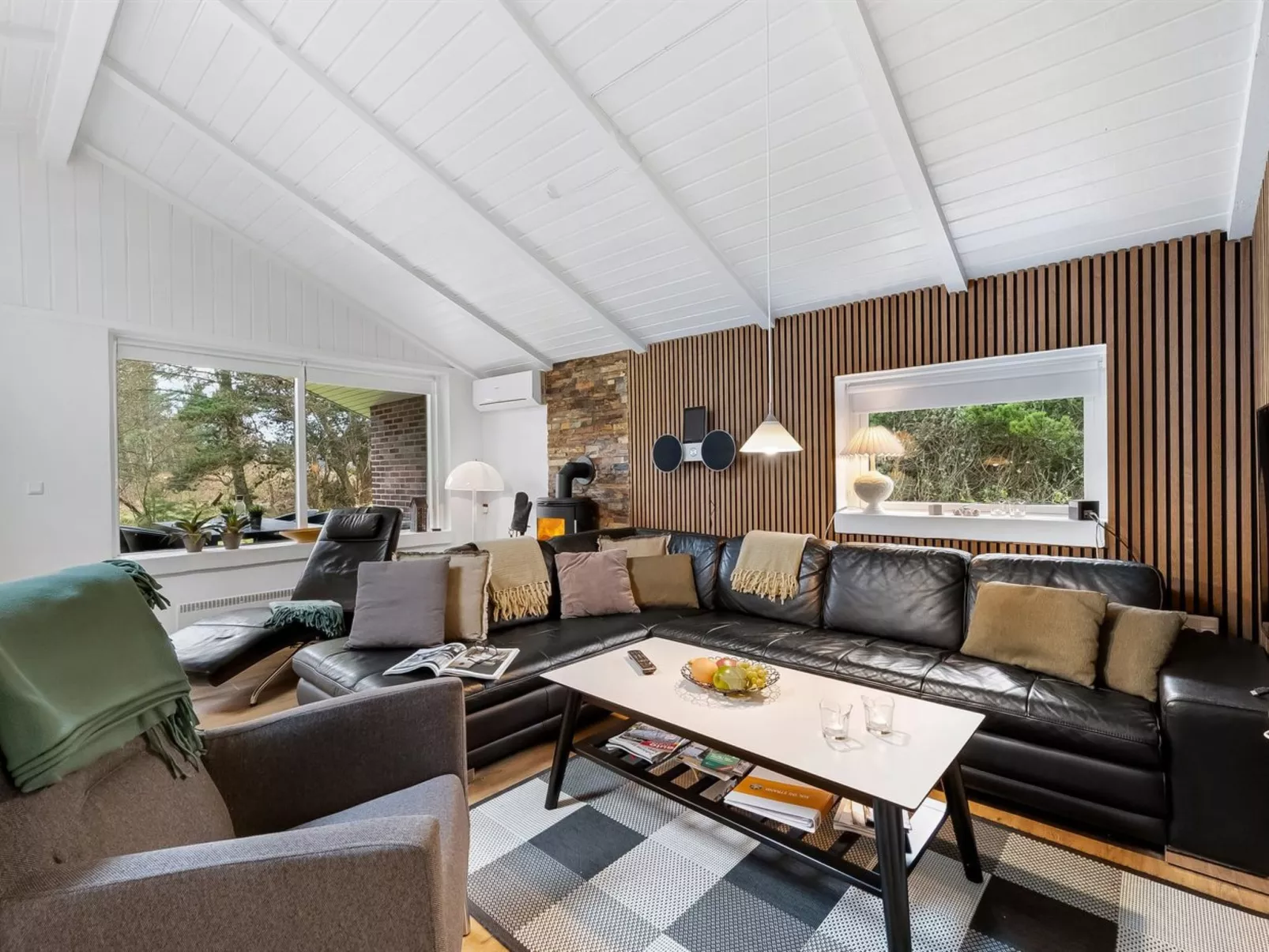 "Famke" - 1km from the sea-Binnen