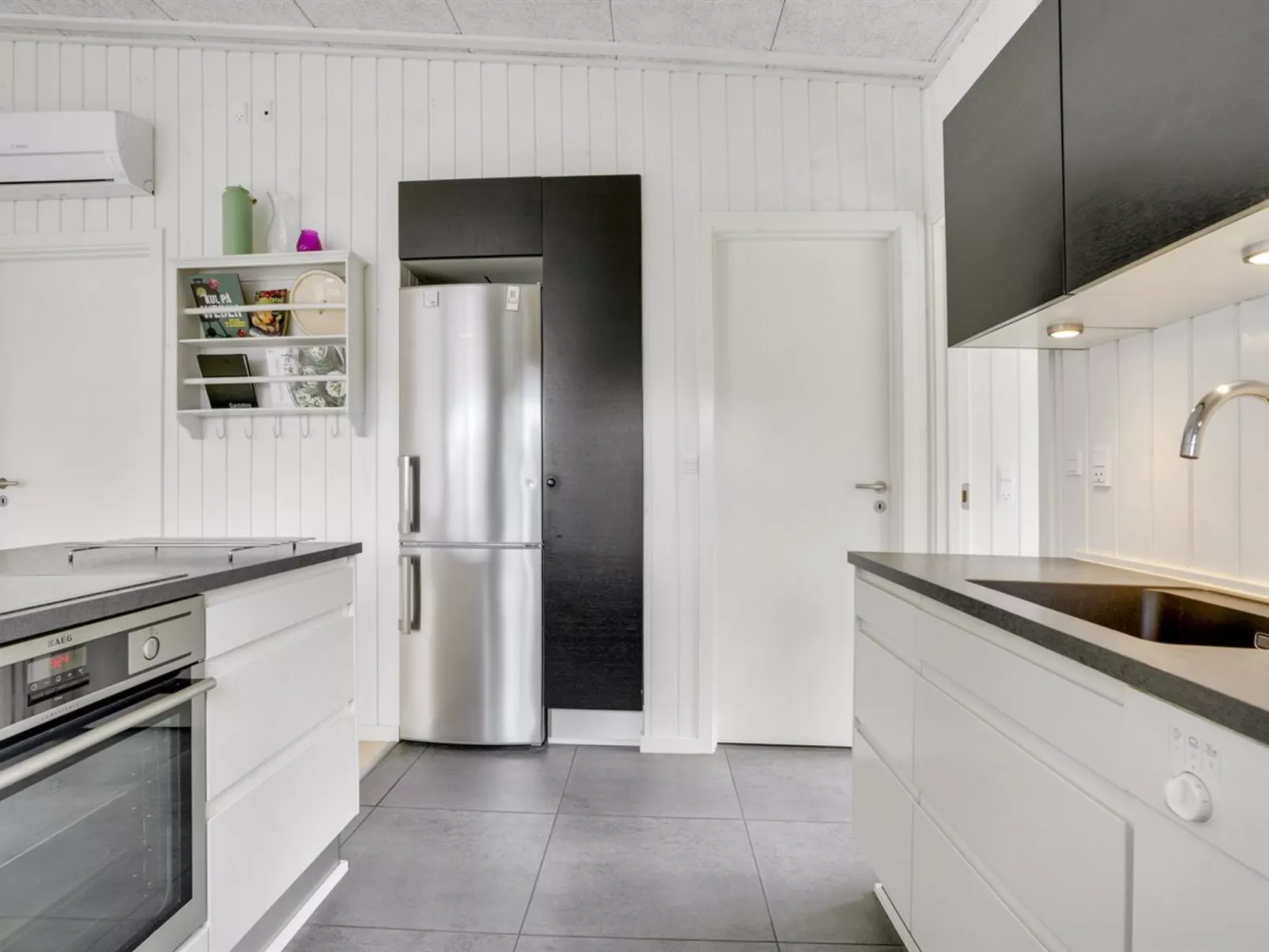 "Joachim" - 200m from the sea-Binnen