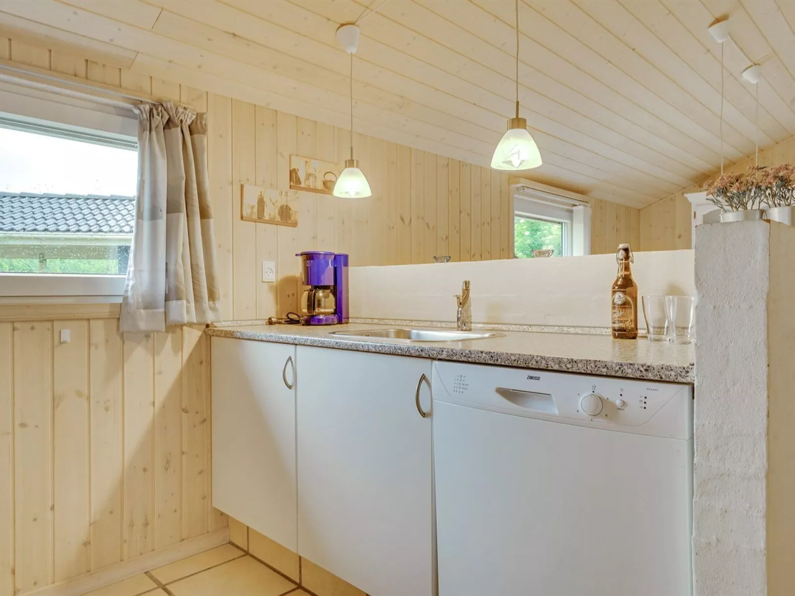 "Aviaja" - 12km from the sea-Binnen