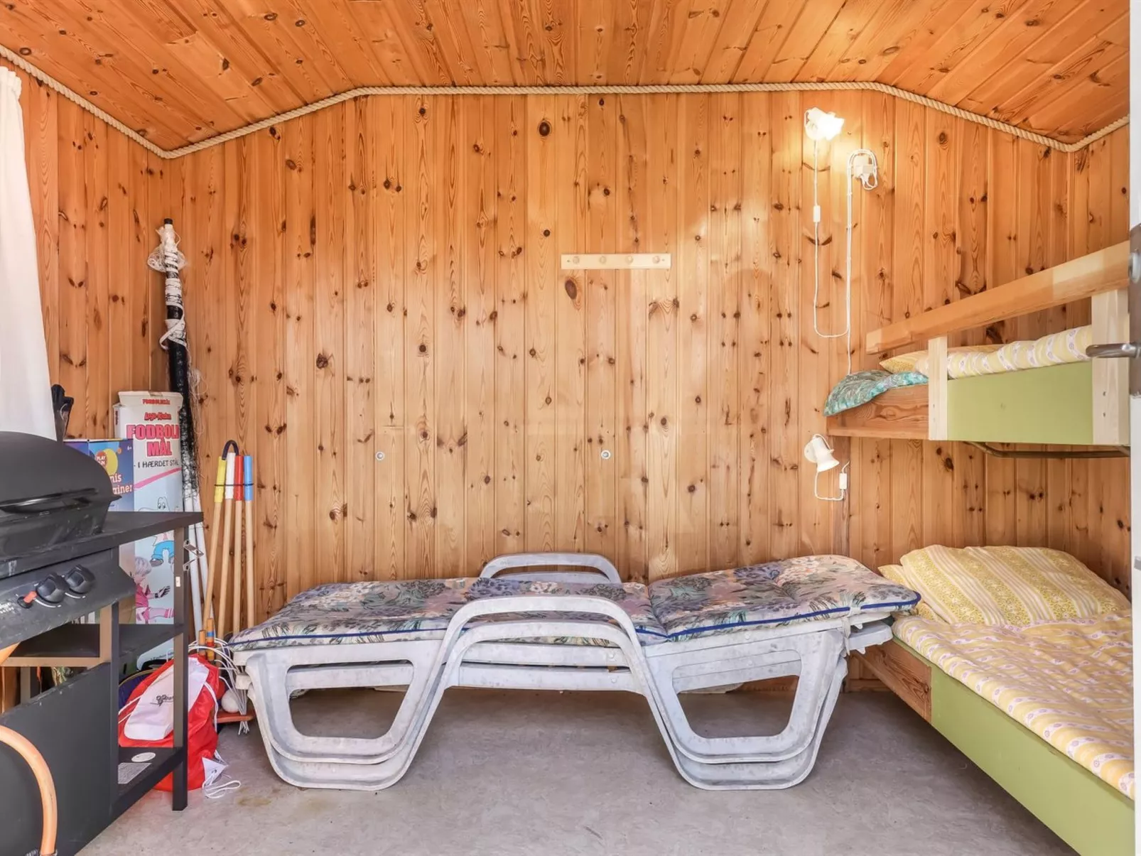 "Bedri" - 150m from the sea-Binnen