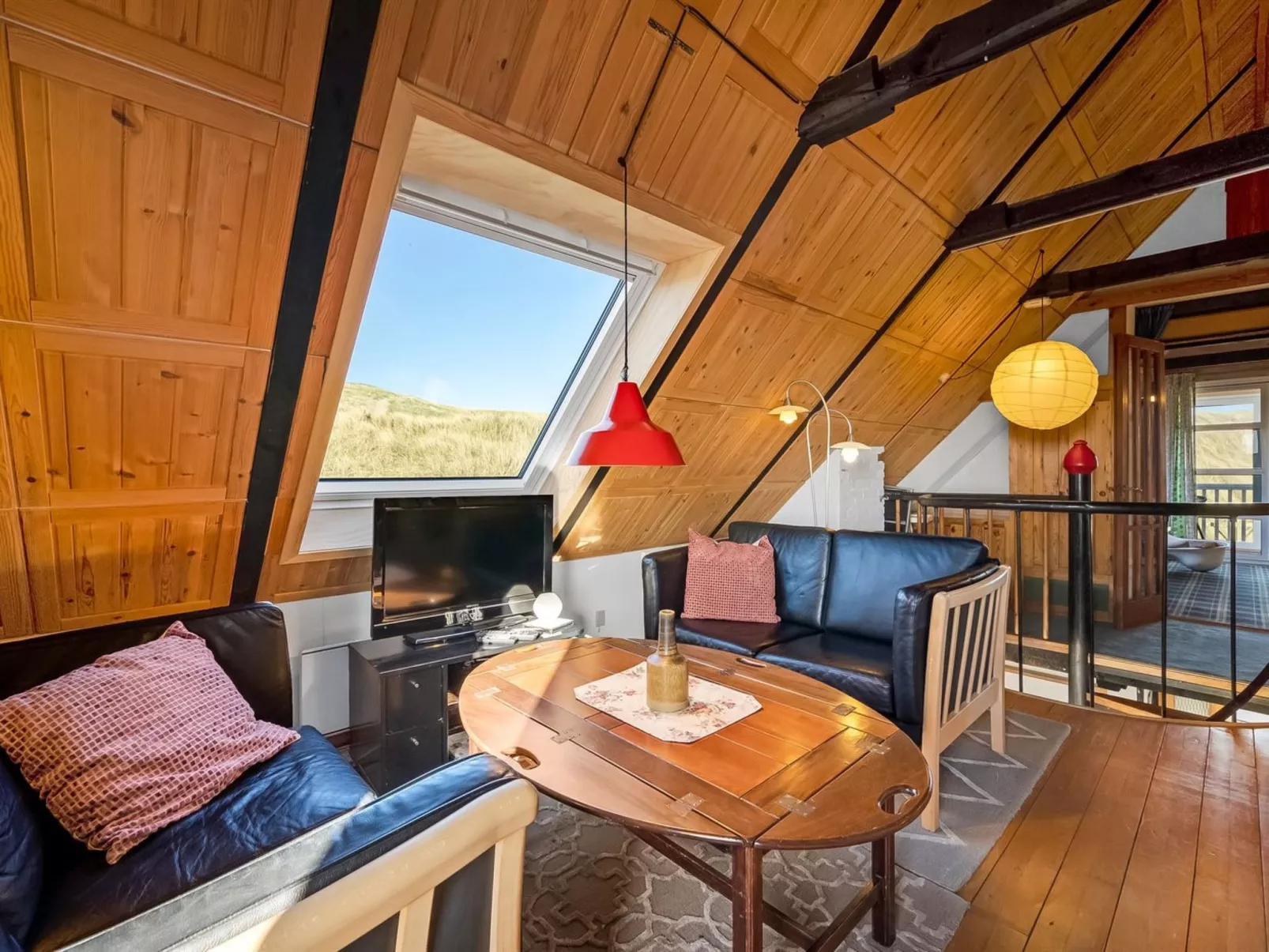 "Kurt" - 75m from the sea-Binnen