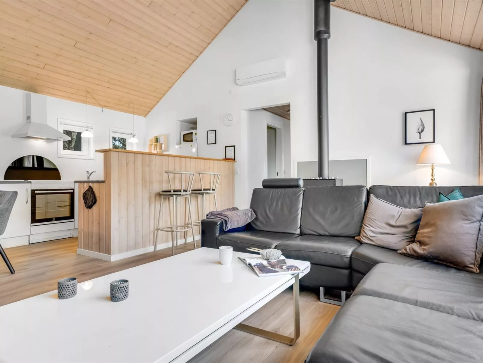 "Rohan" - 700m from the sea-Binnen