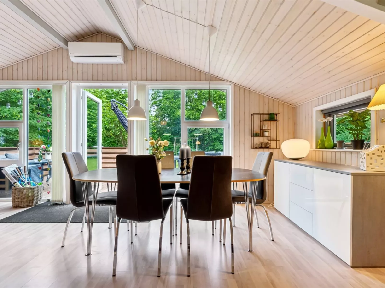 "Zaharinka" - 30km from the sea-Binnen