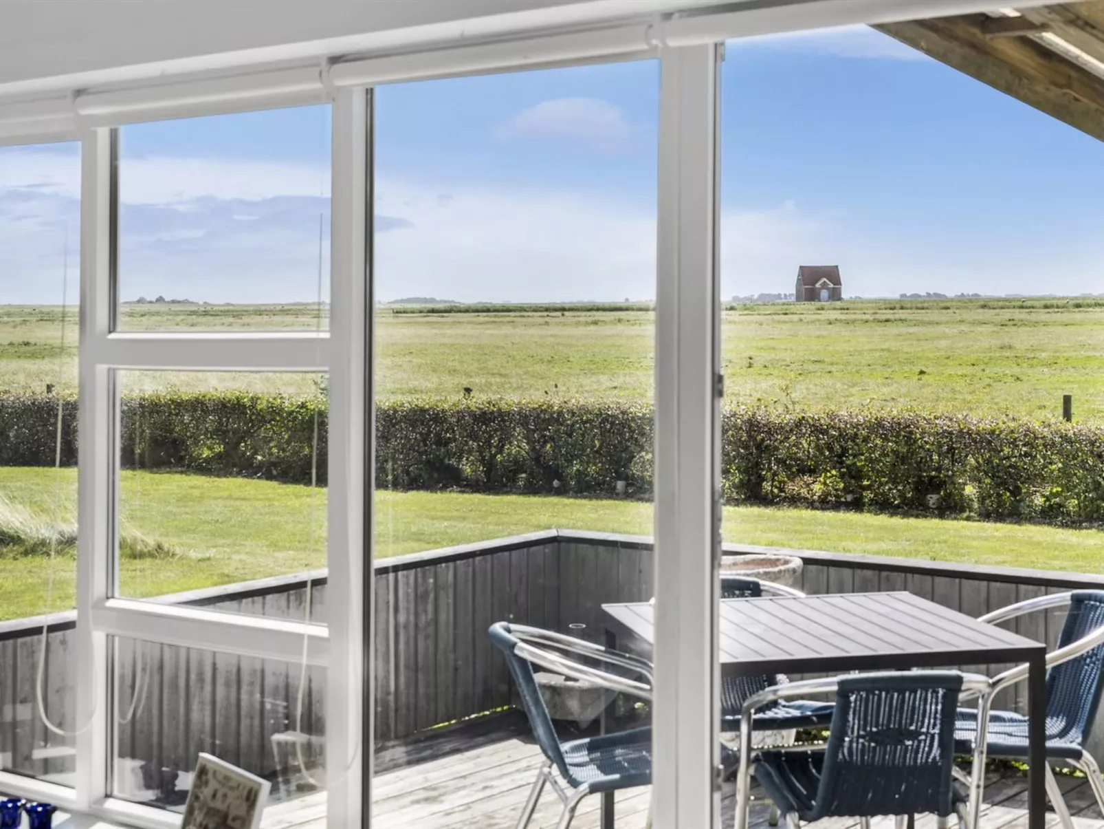 "Janin" - 400m from the sea-Buiten