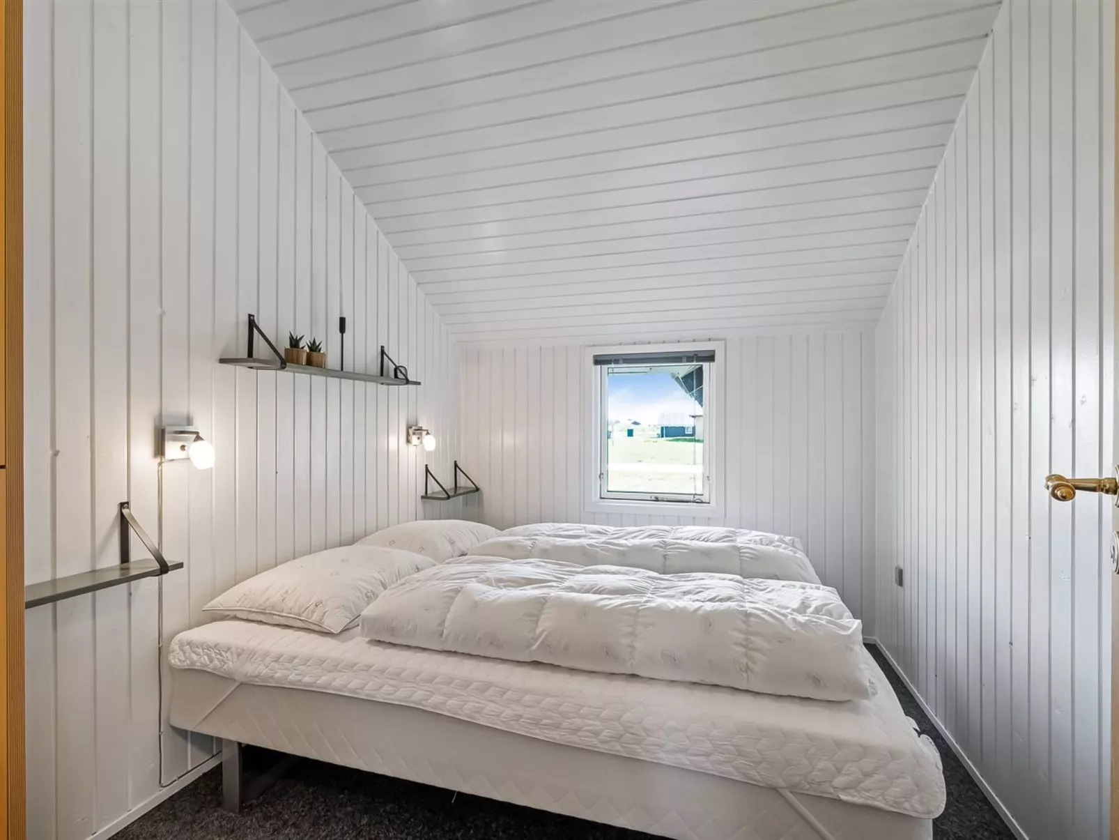 "Emppu" - 250m from the sea-Binnen