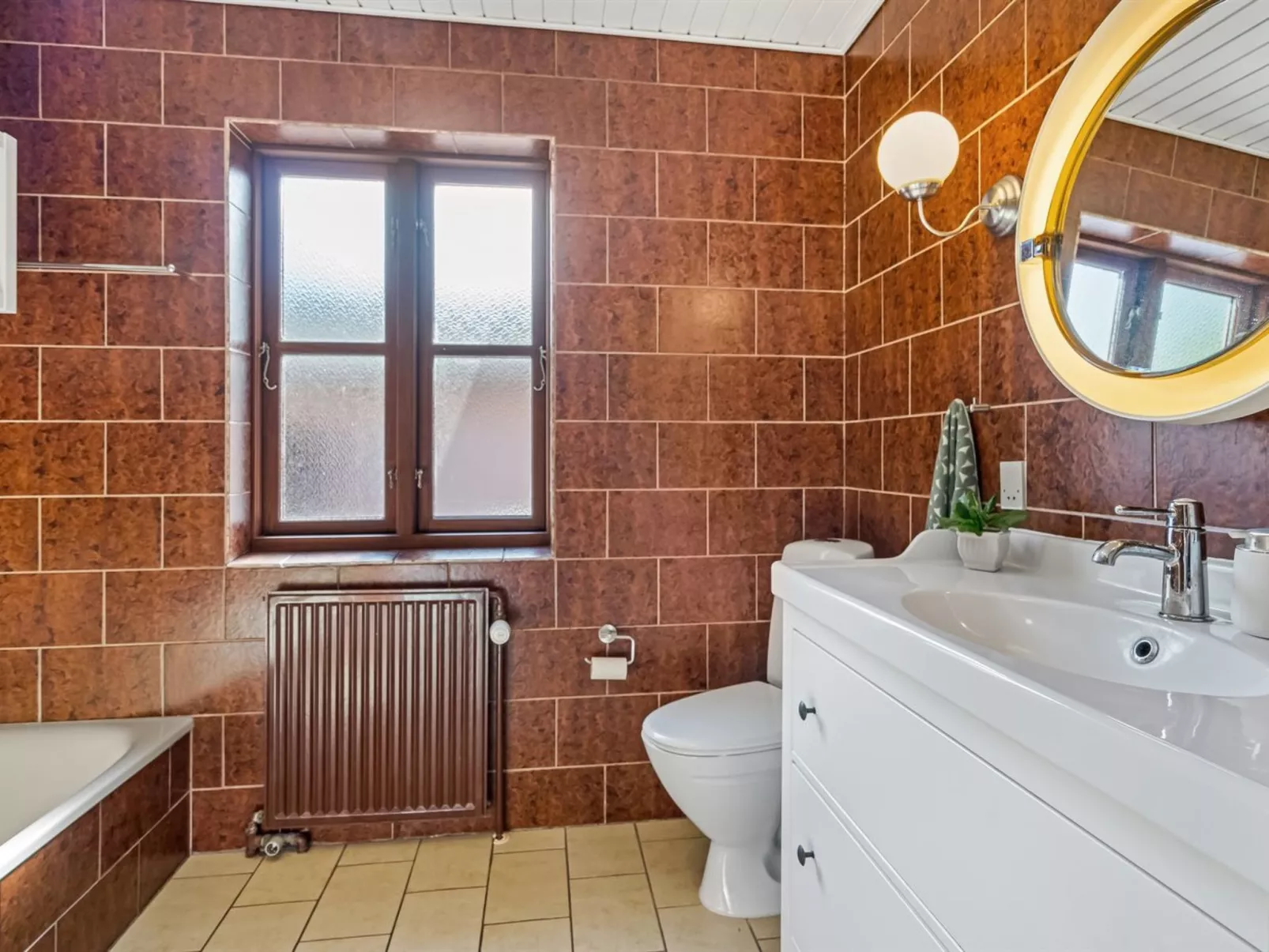 "Satu" - 2km from the sea-Binnen