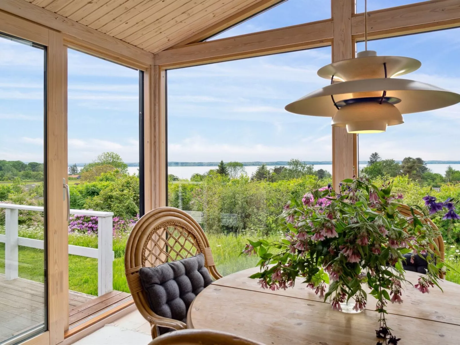 "Skamhals" - 440m to the fjord-Buiten