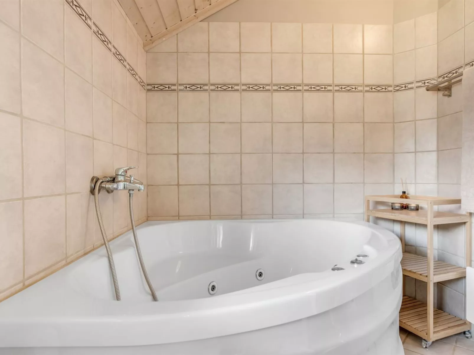 "Sylwia" - 250m to the fjord-Binnen