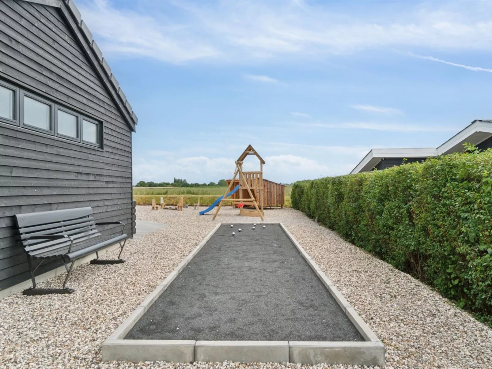 "Christian" - 600m from the sea-Buiten