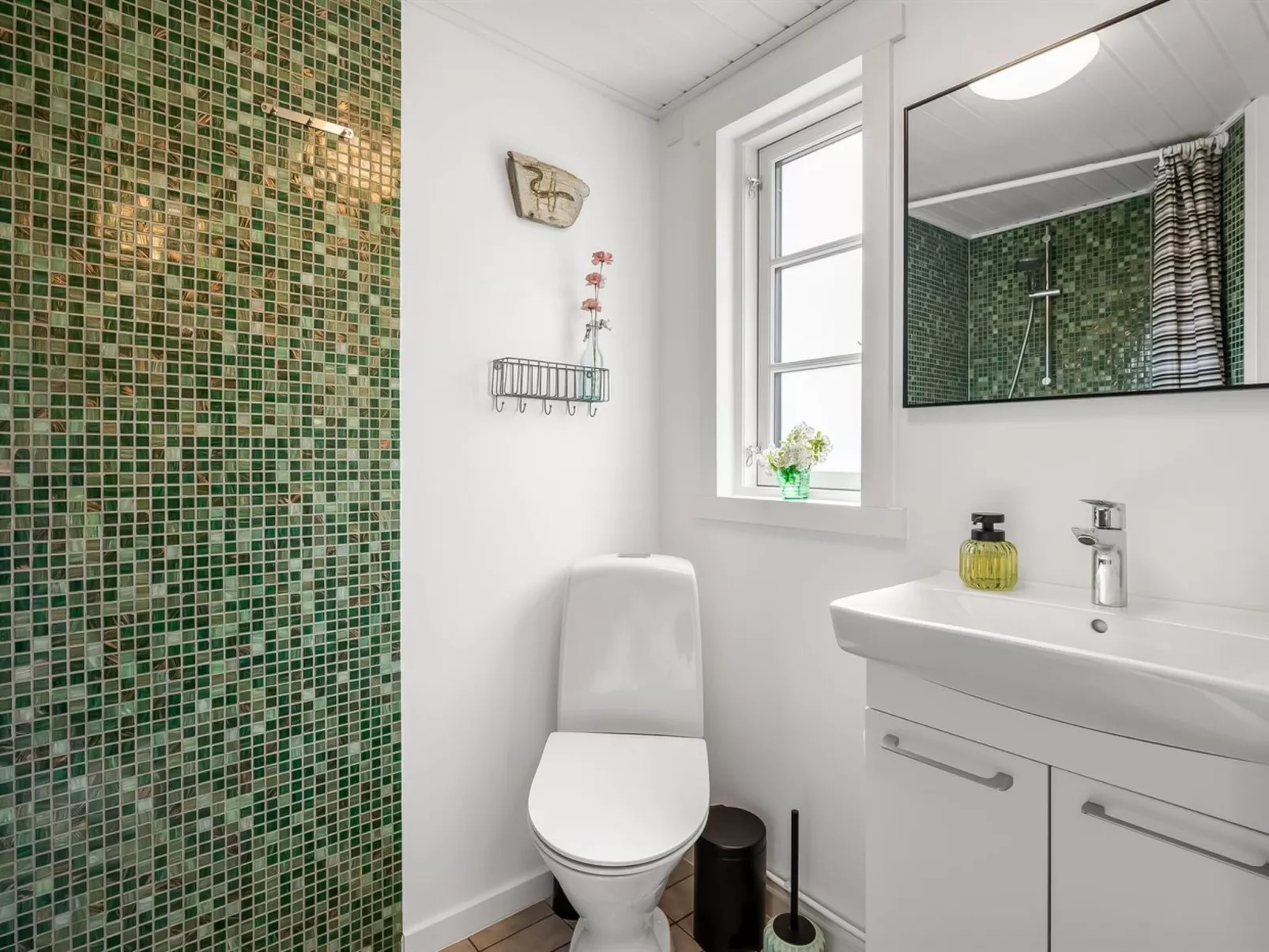 "Blomma" - 1km from the sea-Binnen