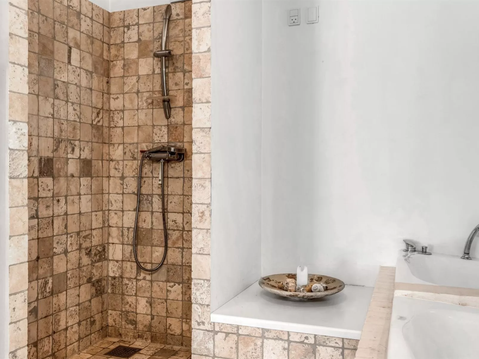 "Eikka" - 1km from the sea-Binnen