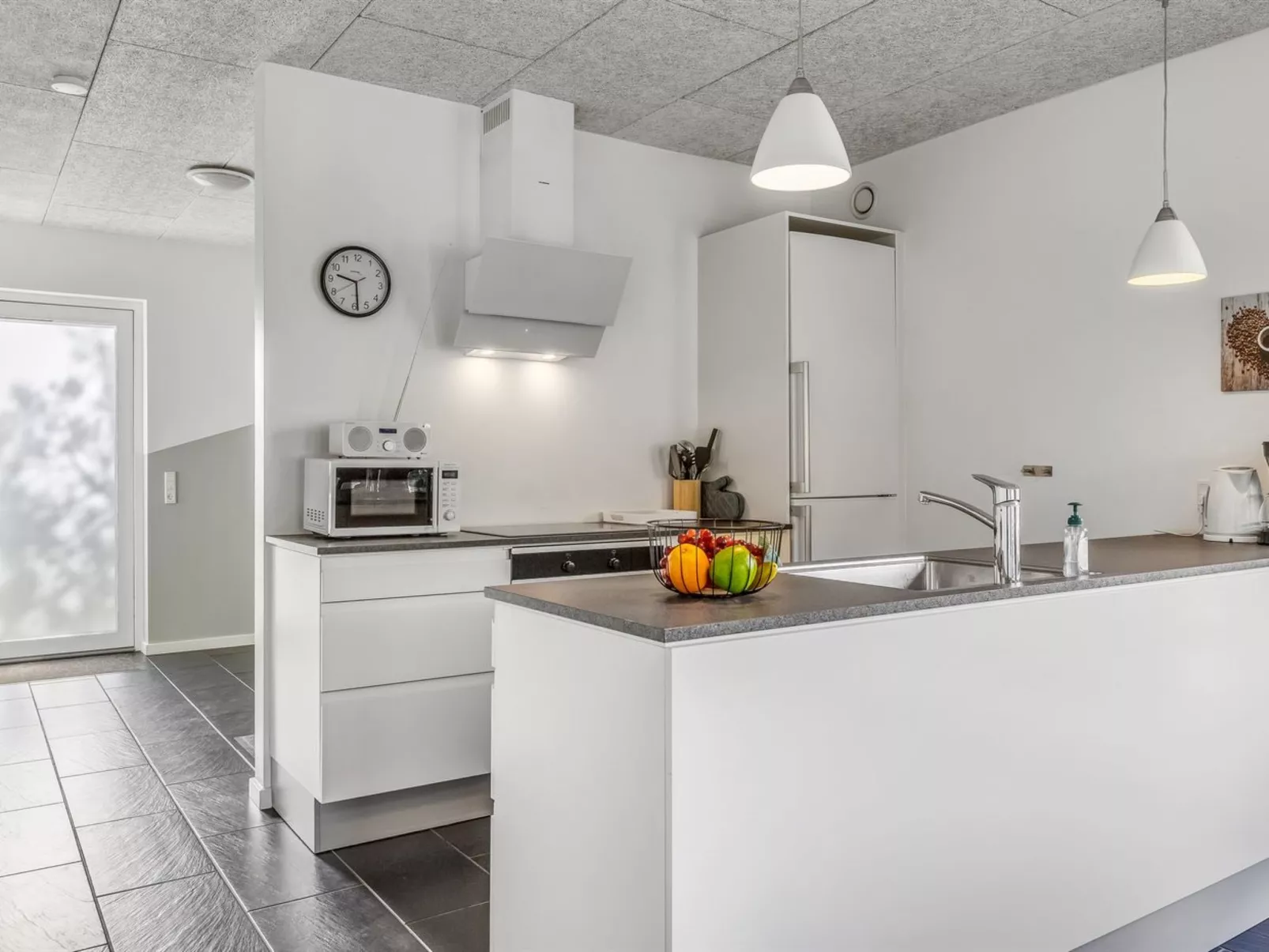 "Hunding" - 2.5km from the sea-Binnen