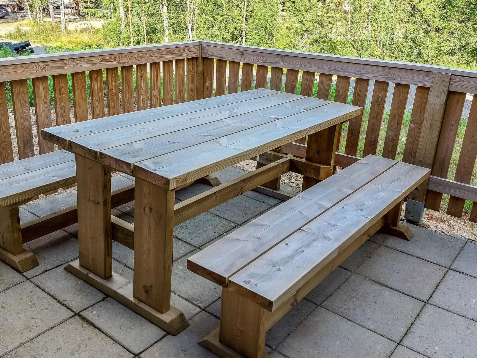 Aihki c/o villa armas 50-Binnen