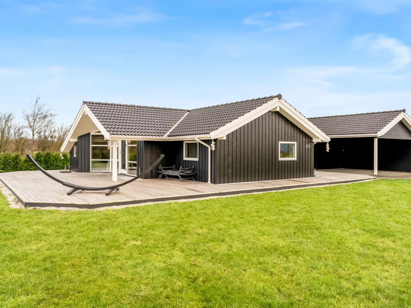 "Antero" - 500m to the fjord-Buiten