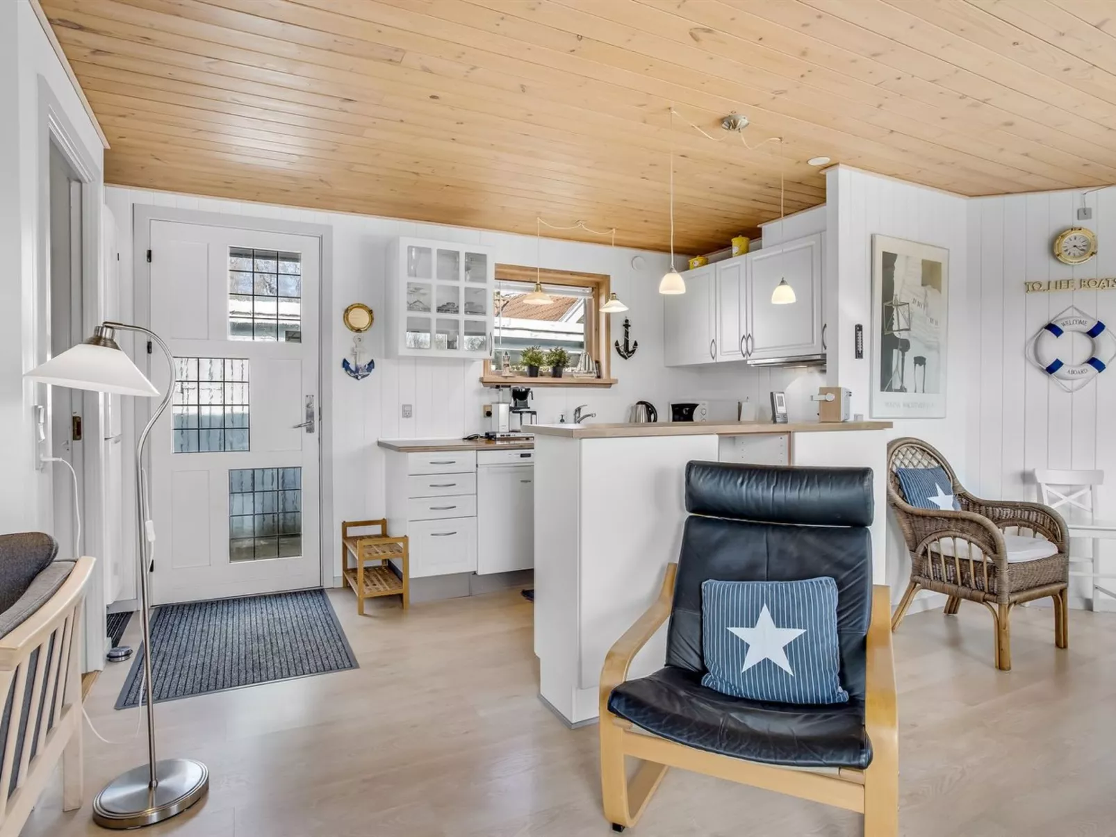 "Terttu" - 250m from the sea-Binnen