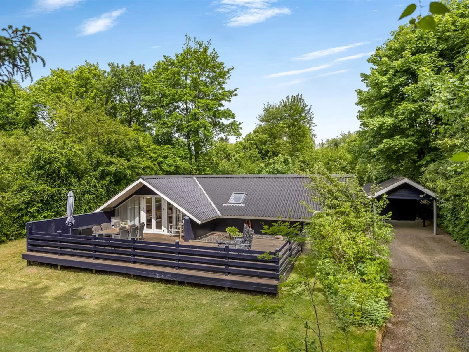 "Mila" - 30km from the sea-Buiten