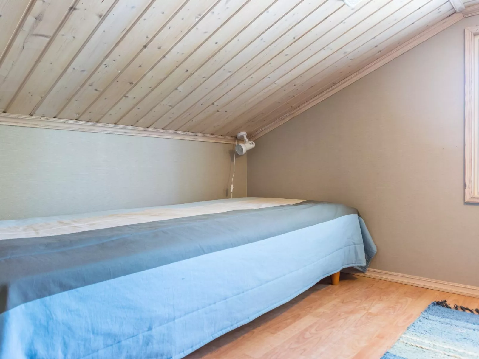 Rukan taikavuosseli 12 a-Binnen