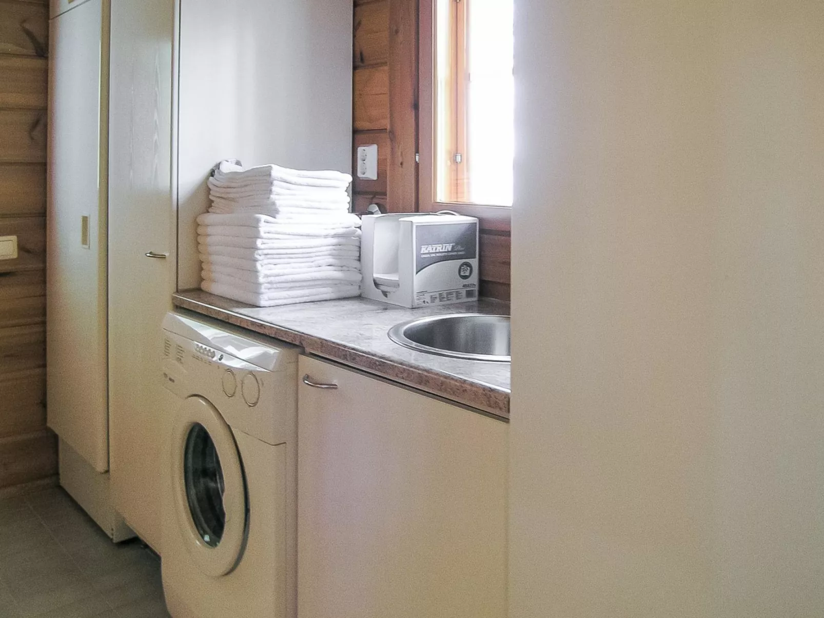 Yläneuvola niemi-Binnen