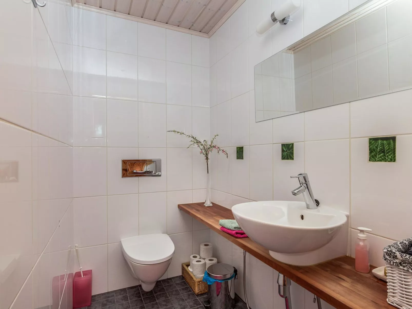 Koivuniemen rouva-Binnen