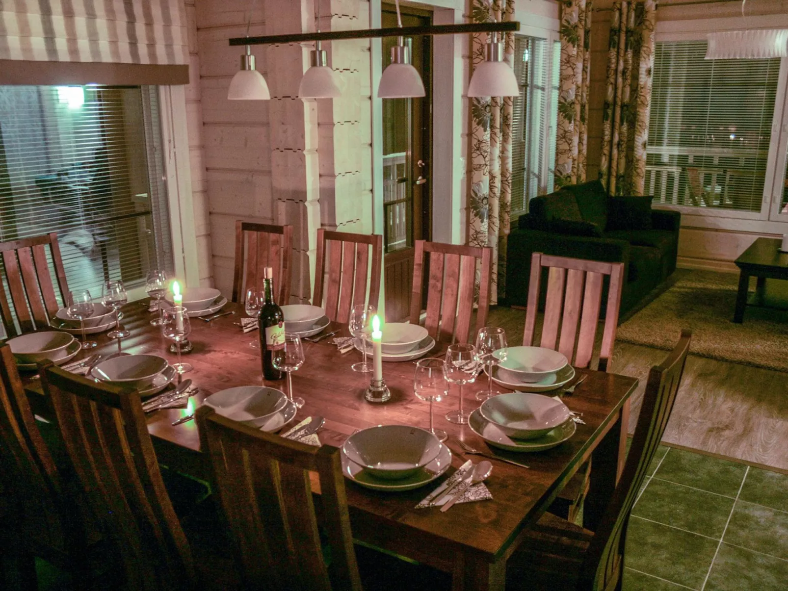 Villa puronotko-Binnen