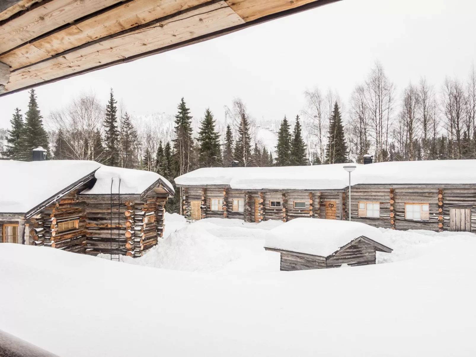 Otsolanhovi b 8-Binnen