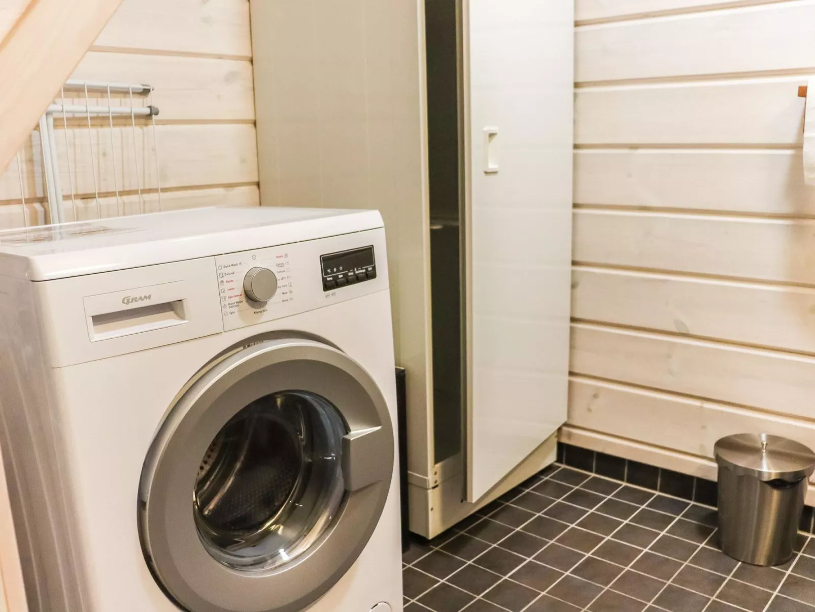 Aurinko-saaga 2 paritalo lasiterassihuon-Binnen