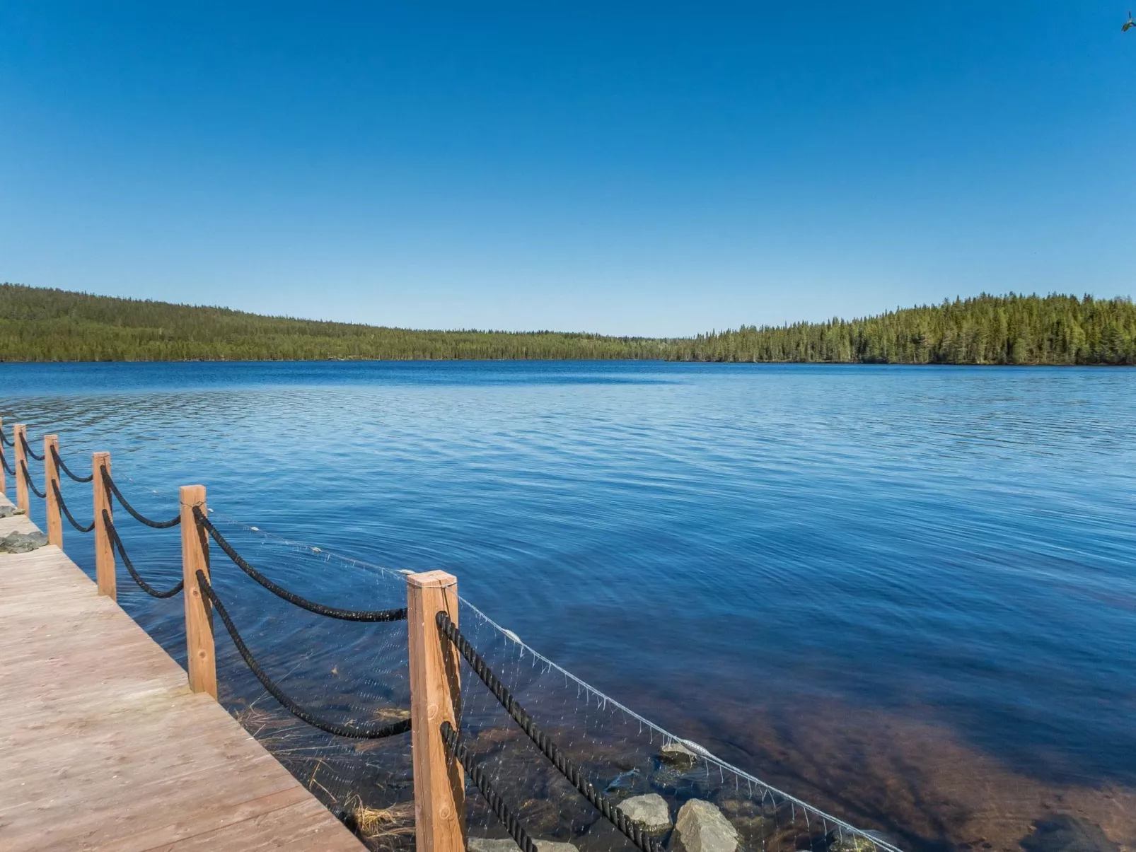 Holy lake rantasauna-Binnen