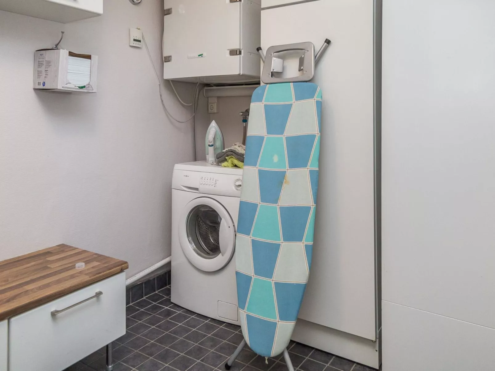 Tahkonkallio 34 b-Binnen