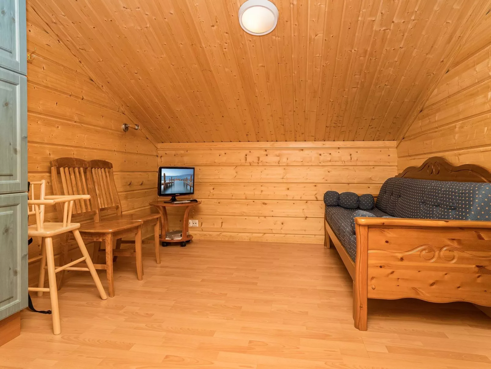 Kinostupa 2a (18)-Binnen