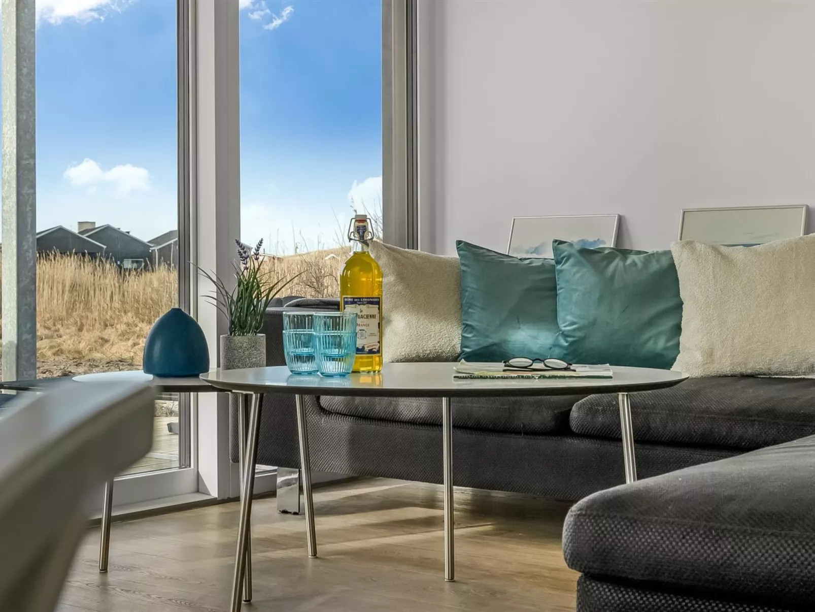 "Jouni" - 200m from the sea-Binnen