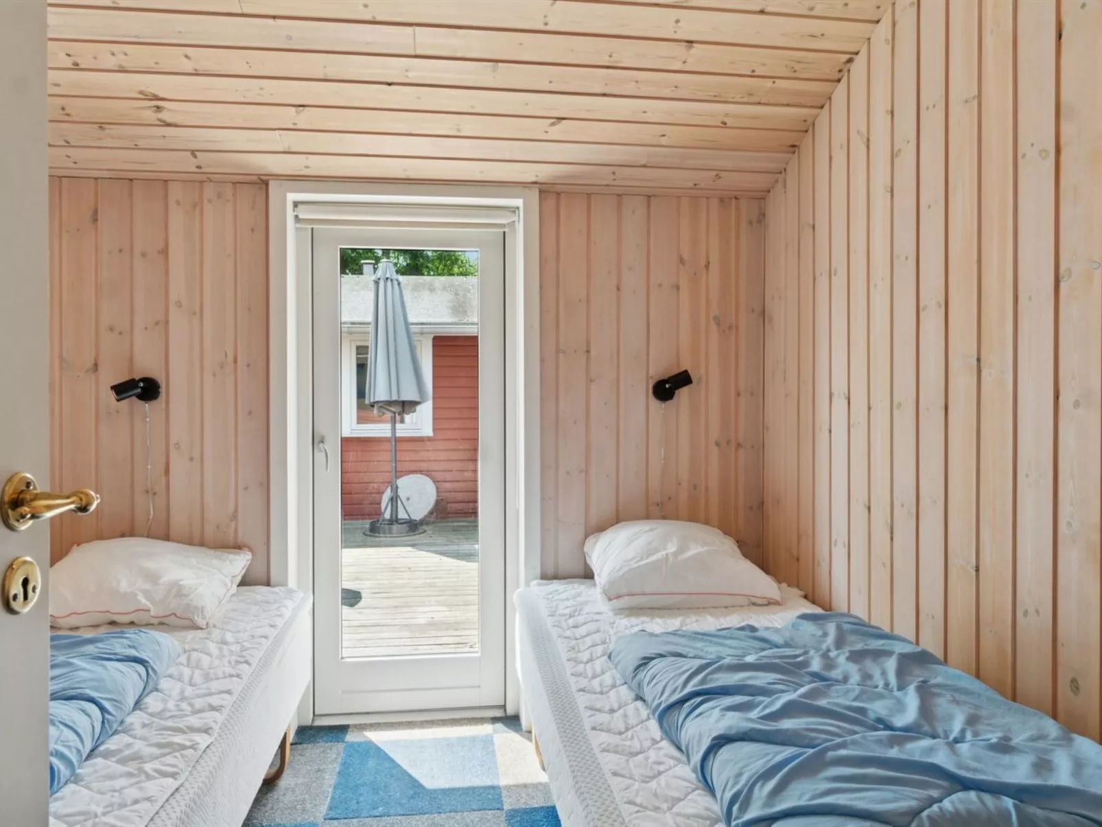 "Rieke" -  from the sea-Binnen