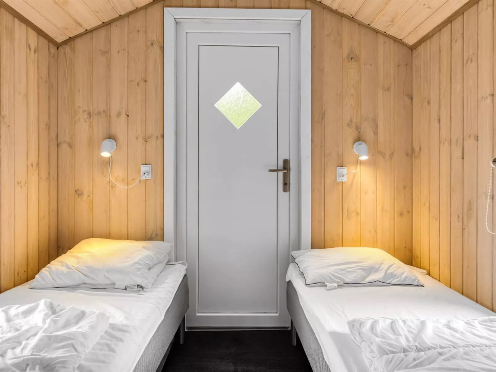 "Irlin" - 850m from the sea-Binnen