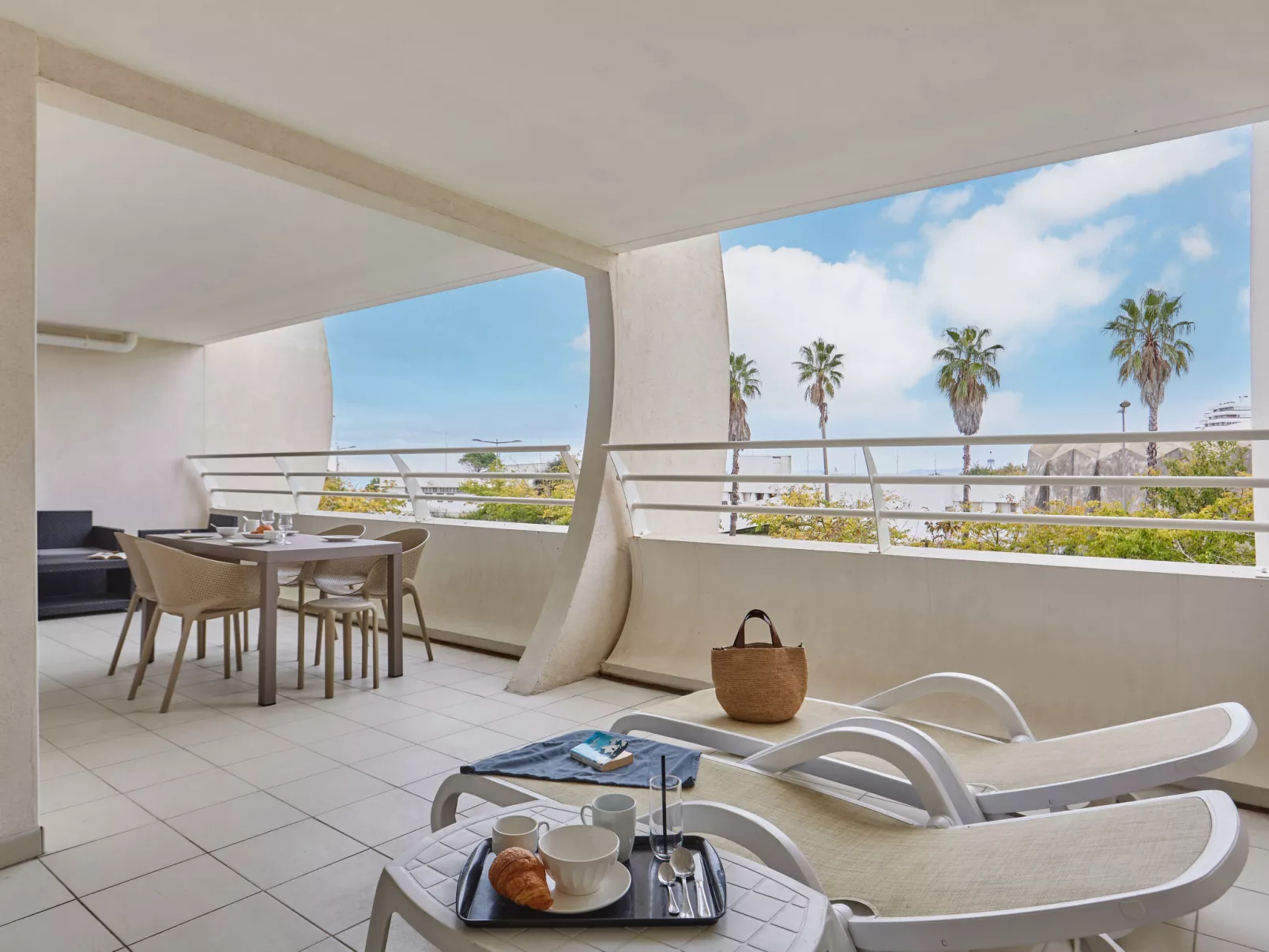 Les Dunes du Soleil-Buiten