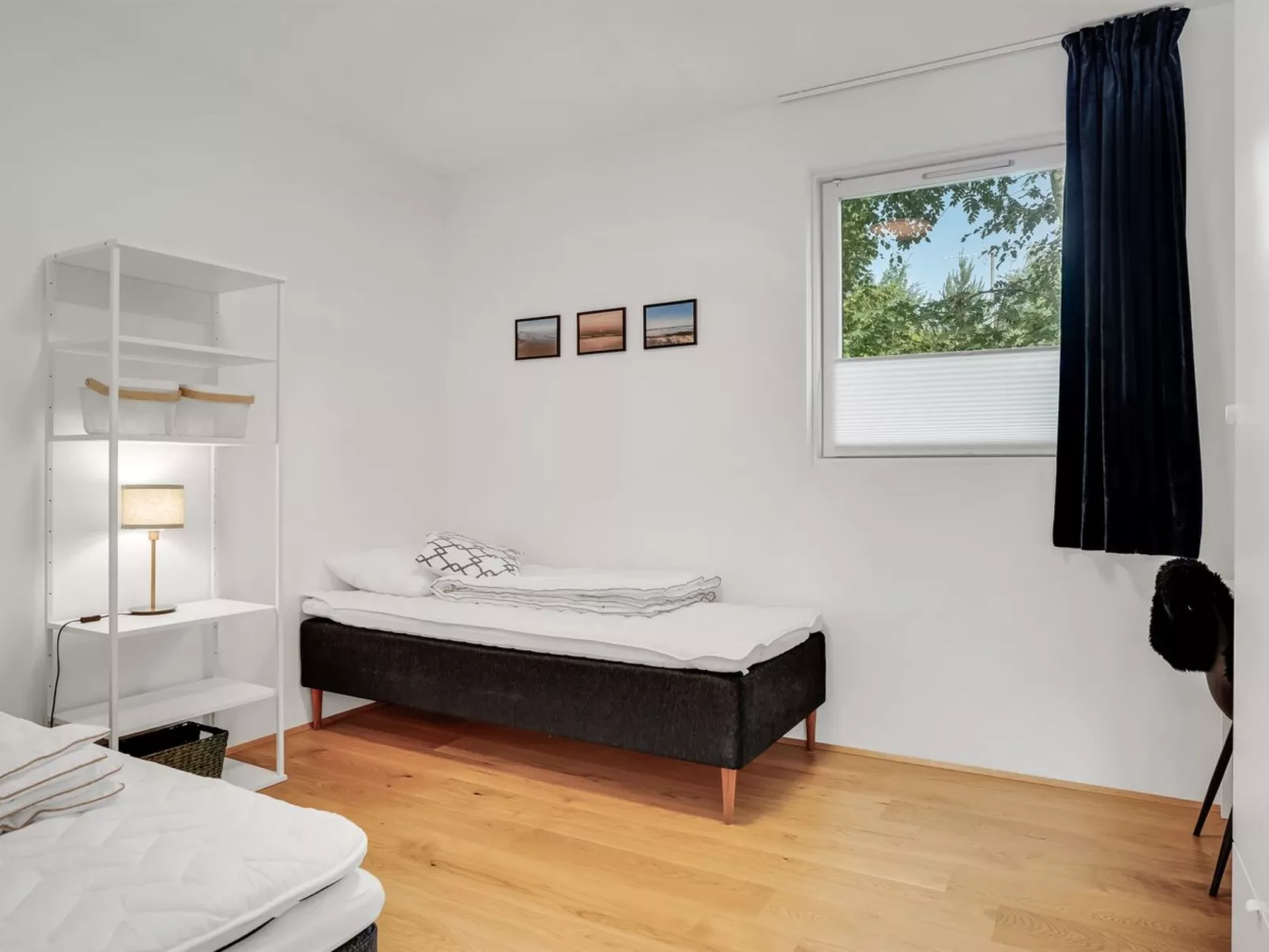 "Jonas" -  from the sea-Binnen