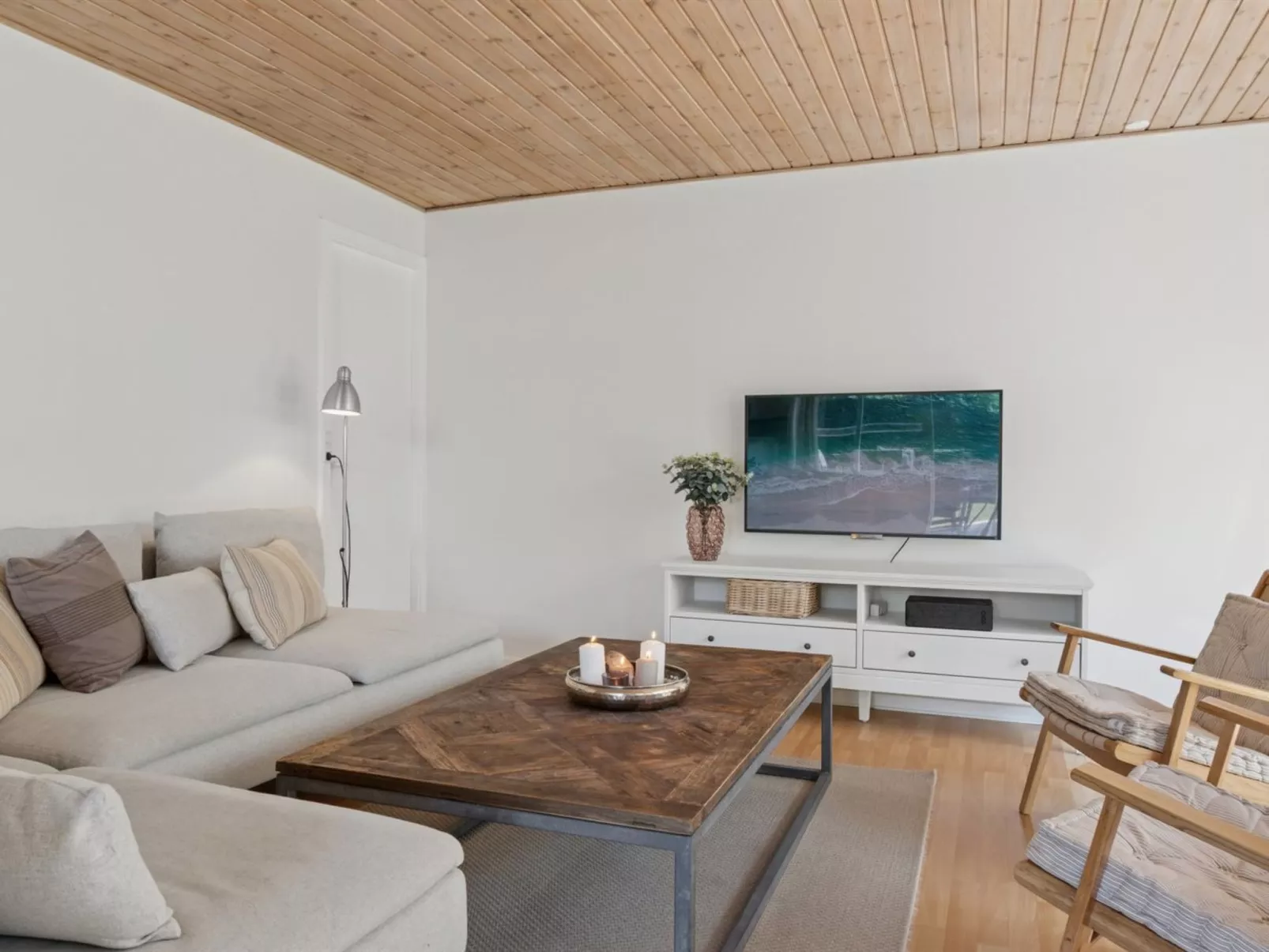 "Annabeth" - 850m from the sea-Binnen