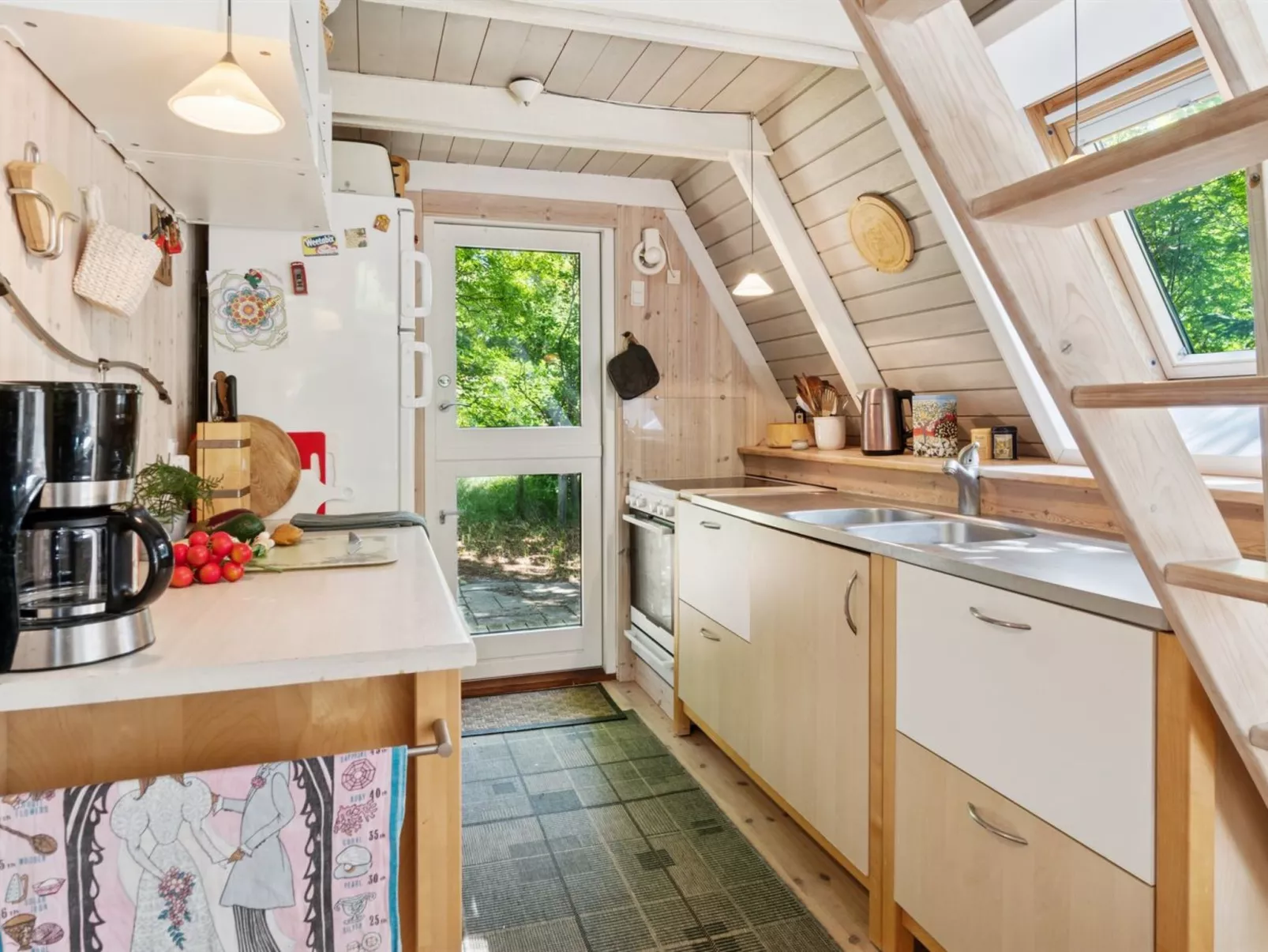 "Thrond" - 500m from the sea-Binnen