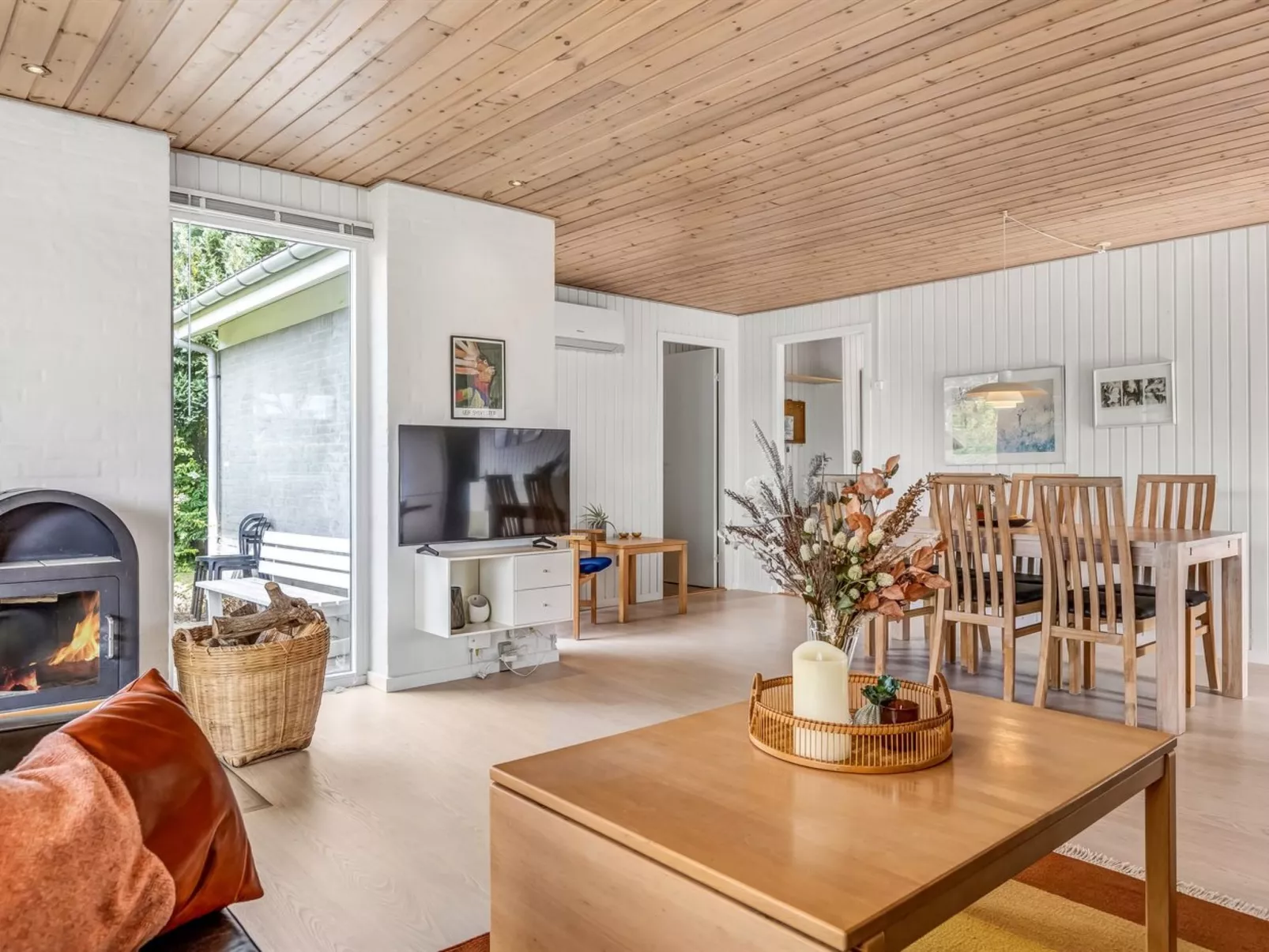 "Tolke" - 400m from the sea-Binnen