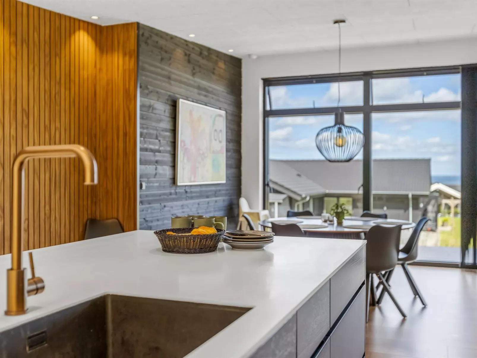 "Heidie" - 600m from the sea-Binnen