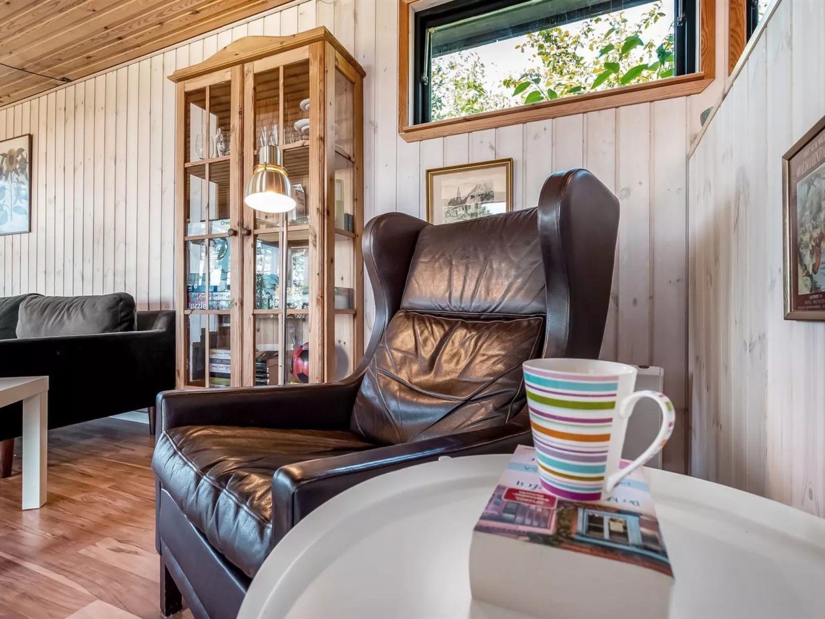 "Tatianna" - 100m from the sea-Binnen