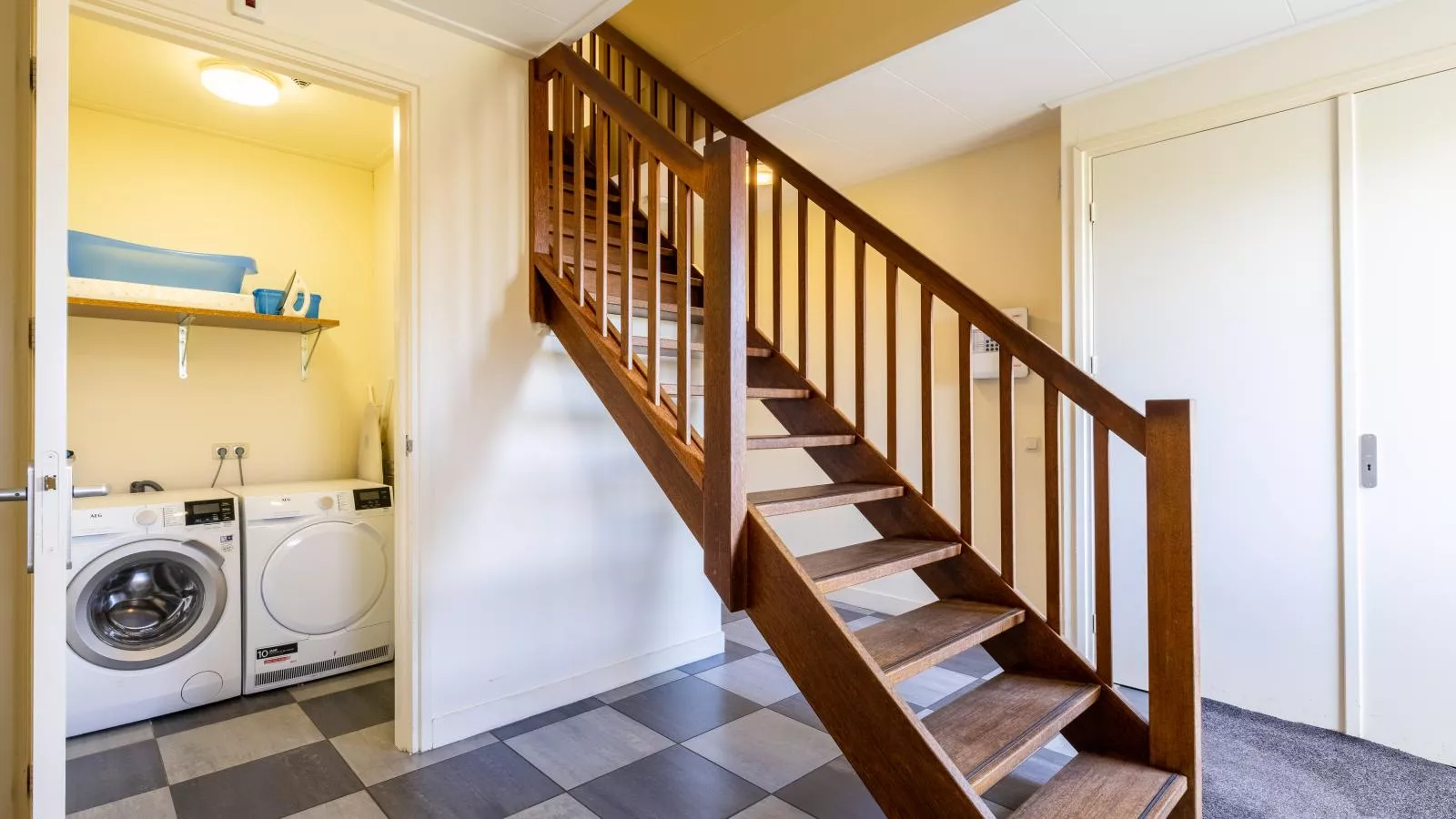 Groep in Friesland-Hal-ontvangst